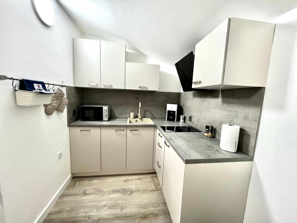 Apartman Dino Fazana Ngoại thất bức ảnh